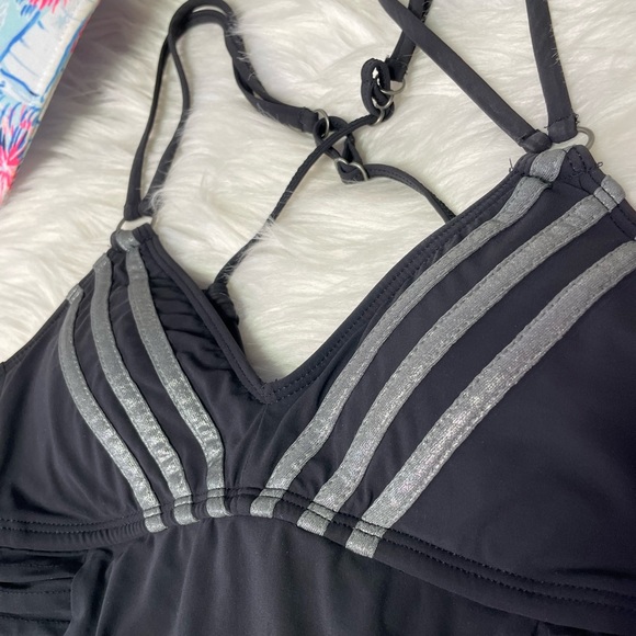 🏊‍♀️ADIDAS🏊‍♀️ Sleek Logo One Piece w/Side paneling and adjustable straps - Picture 5 of 14
